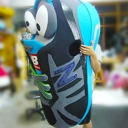 New Balance 吉祥物-鞋娃